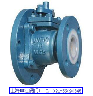 �������y